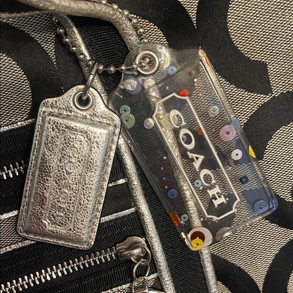 Coach Vintage Tote - Picture 3 of 10